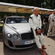Illustration for article titled Derek Bell Hustles Bentley Continental Supersports Up Goodwood Hill Climb